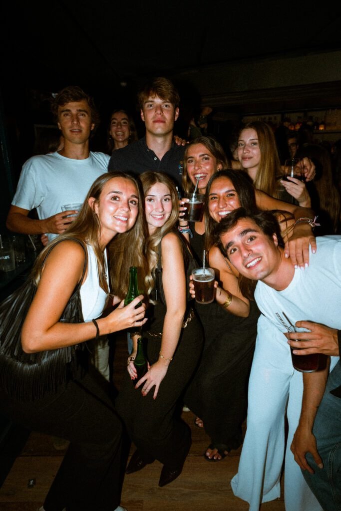4 Latas Club